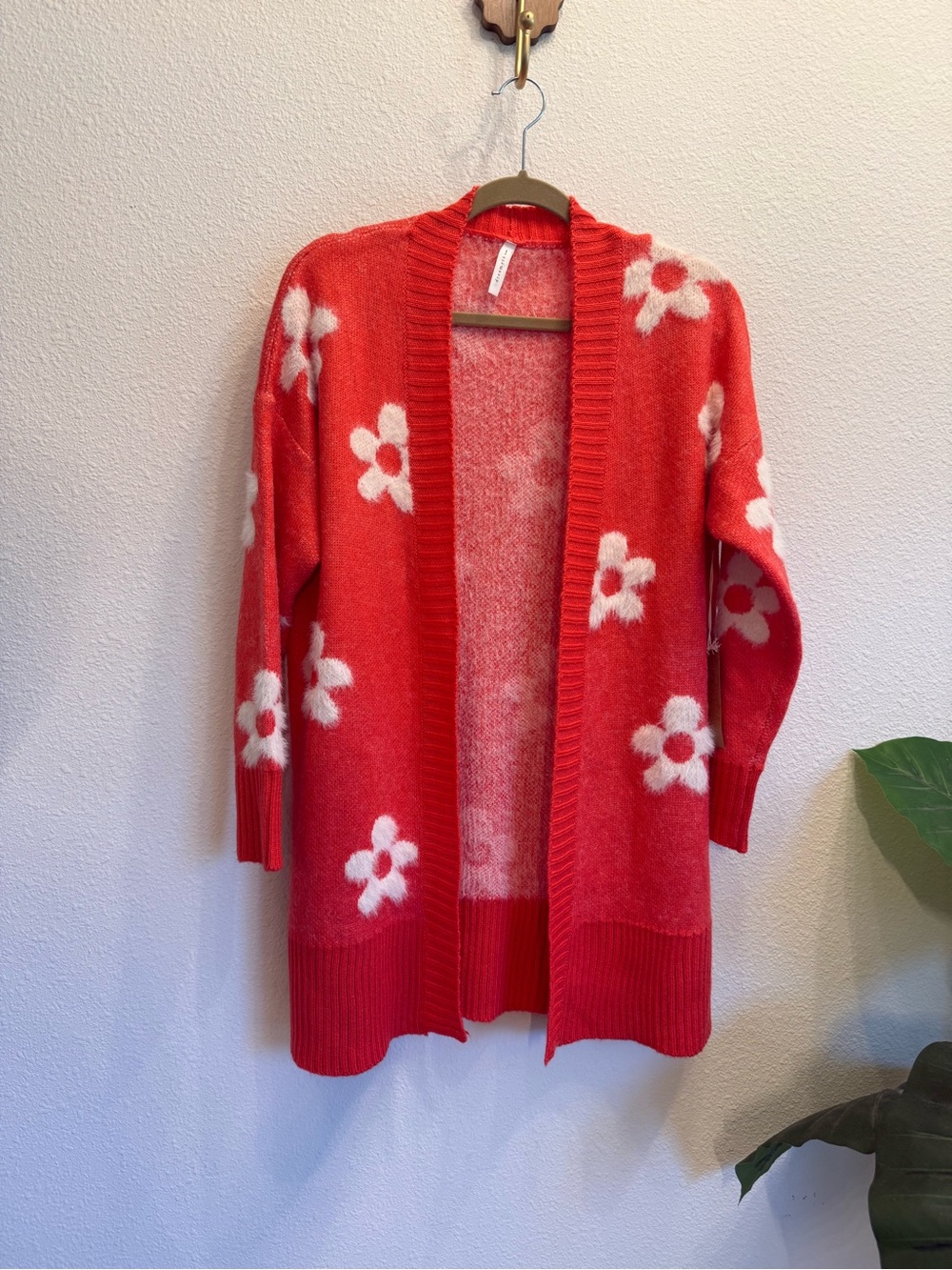 🌼 Dreamers by Debut Daisy Fuzzy Cardigan | NWT | Medium 🌼